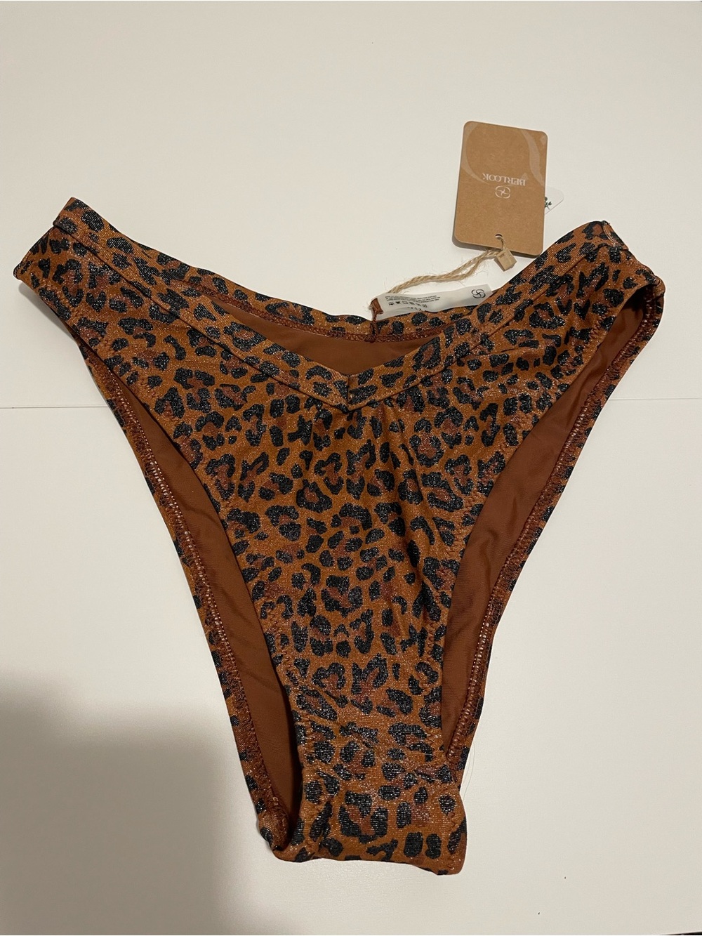 Berlook Brand Women's Medium NWT Leopard Print V Cut Bikini Bottoms